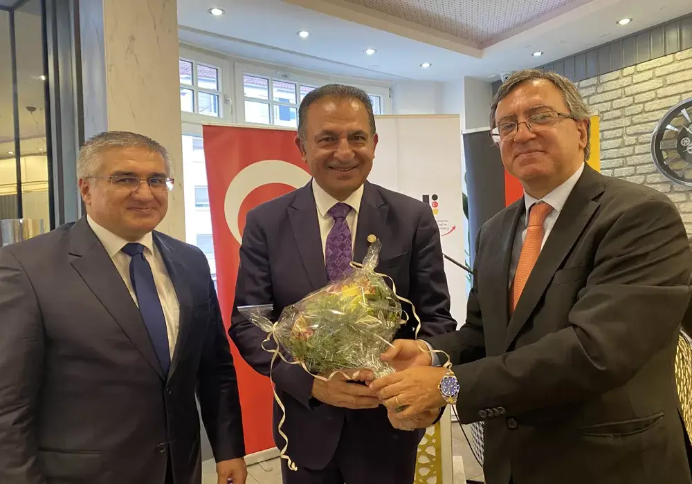 Nürnberg Başkonsolosu Serdar Deniz`e veda töreni