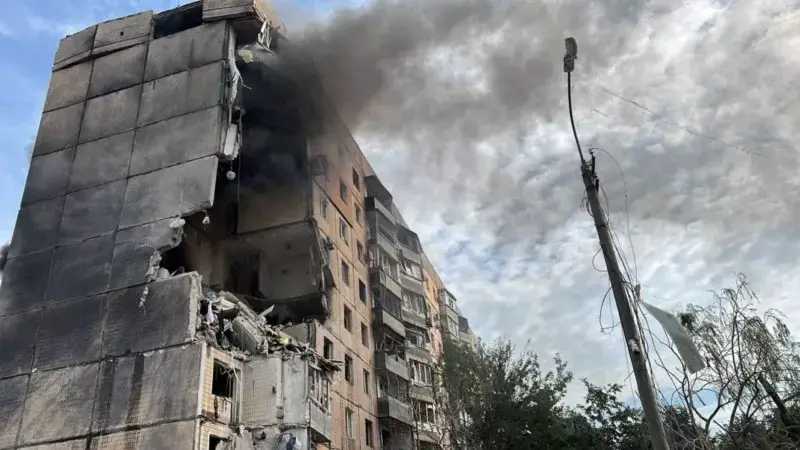 Rusya'nın Zelenski'nin memleketi Krivyi Rih'e düzenlediği füze saldırısında dört kişi öldü
