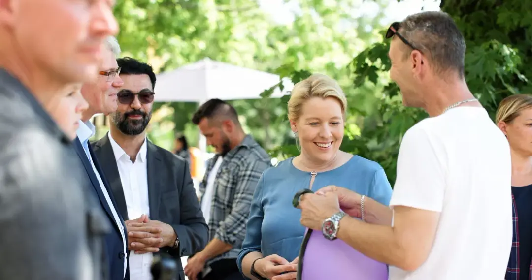 Franziska Giffey, Kutbettin Eroğlu`nu tebrik etti