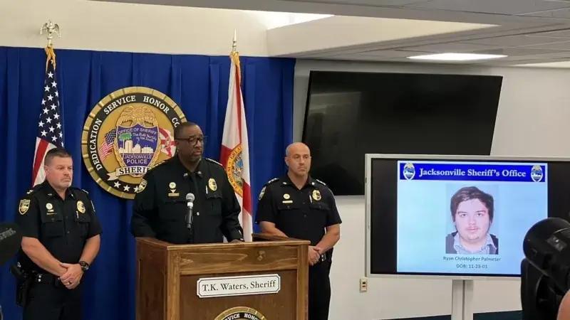 Florida'da 3 kişiyi öldüren saldırganın kimliği tespit edildi