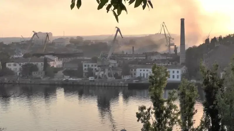 Ukrayna’dan Rus donanmasına filosuna ilk büyük saldırı