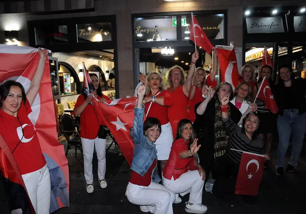 Nürnberg coştu