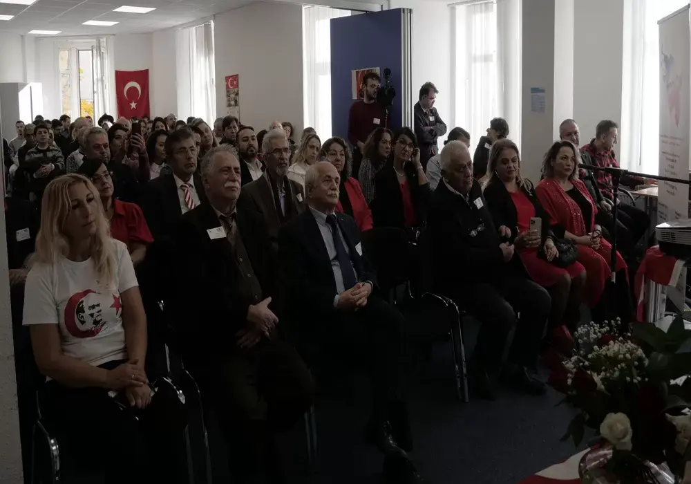 Kiel’de Türkiye Cumhuriyeti’nin Kuruluşunun 100. Yılı Coşkuyla Kutlandı