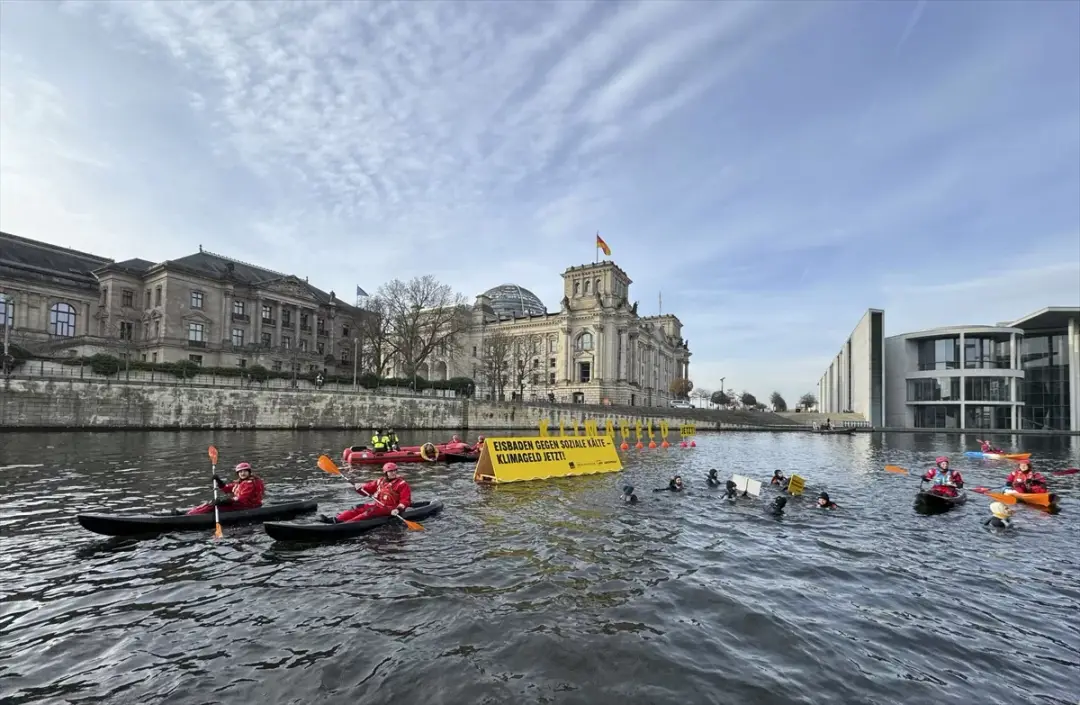 Greenpeace, Alman hükümetinin iklim politikasını protesto etti