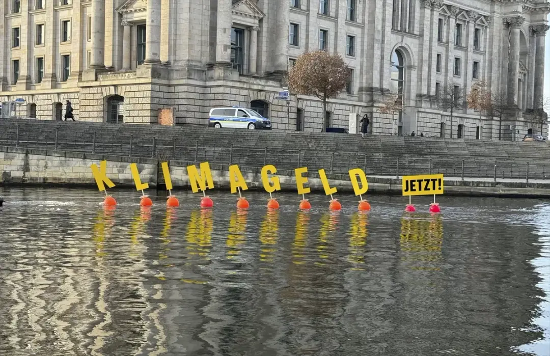 Greenpeace, Alman hükümetinin iklim politikasını protesto etti