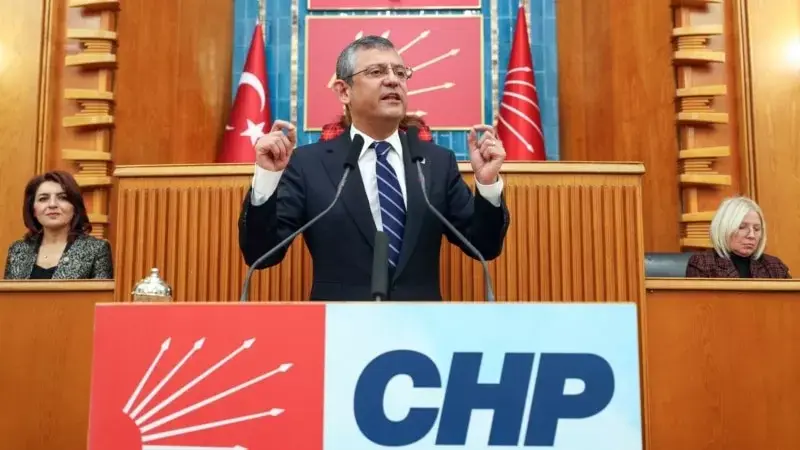 CHP TBMM’yi toplantıya, halkı mitinge çağırdı