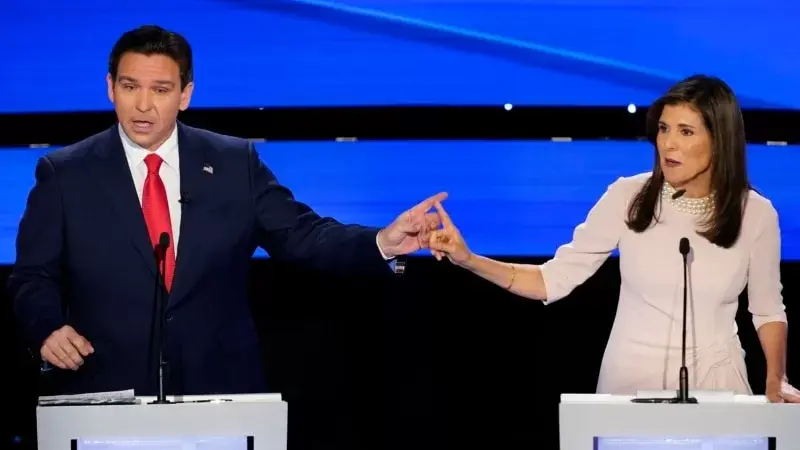 Cumhuriyetçi başkan aday adayları arasında Iowa önseçimi öncesi hararetli tartışma