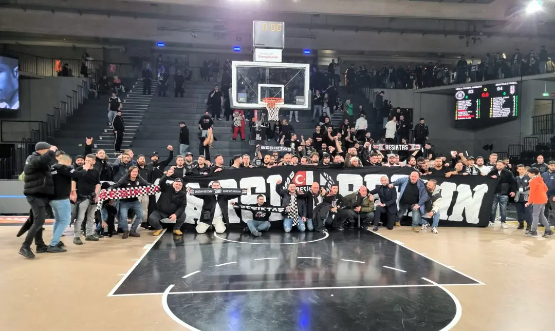 Müthiş Seyirci Desteği ve Beşiktaş Uzatmada Play-Off`u Garantiledi