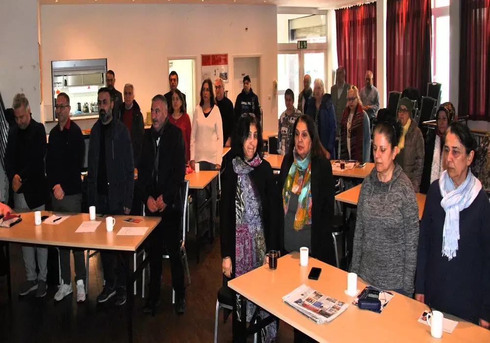 Hamburg`da kadına şiddet ve ırkçılık masaya yatırıldı