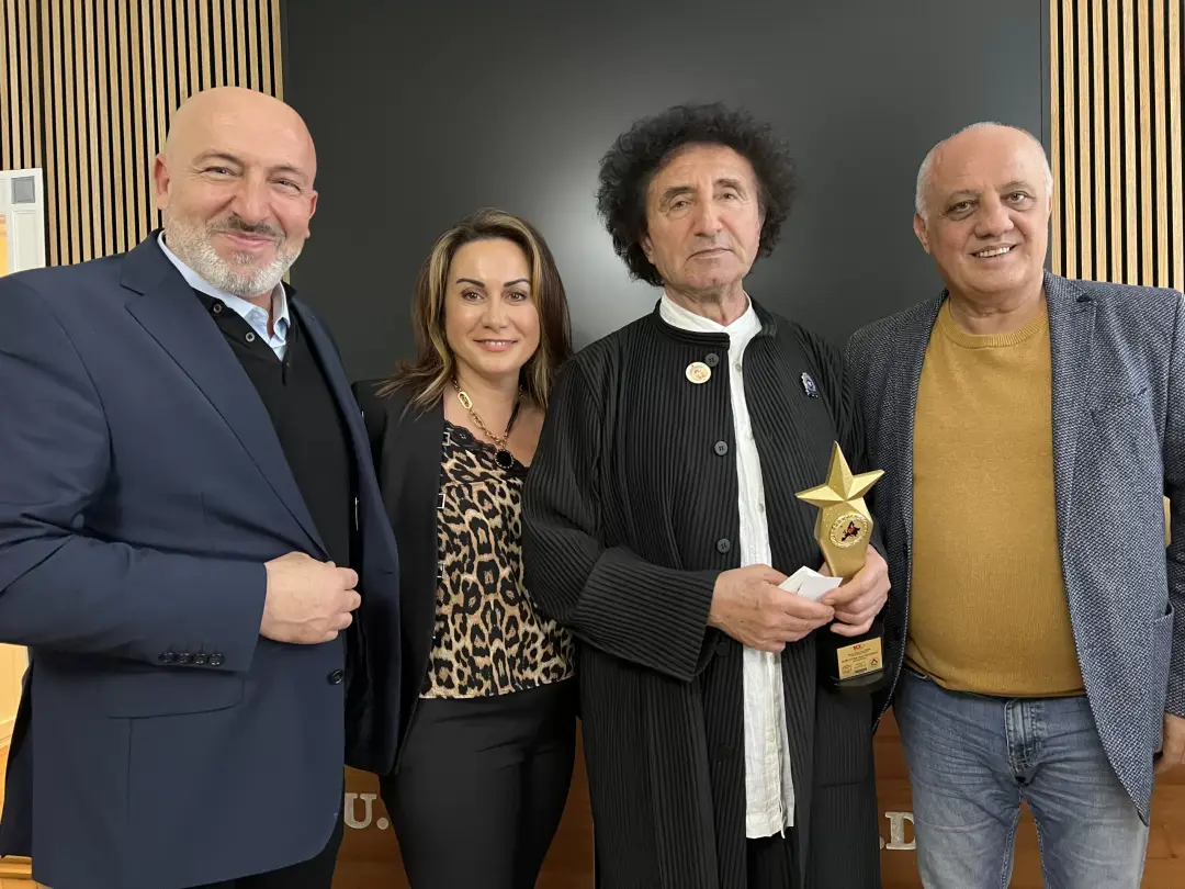 EUROTÜRK GASTROHERO’larına ‘Şükran ve Başarı Ödülleri’