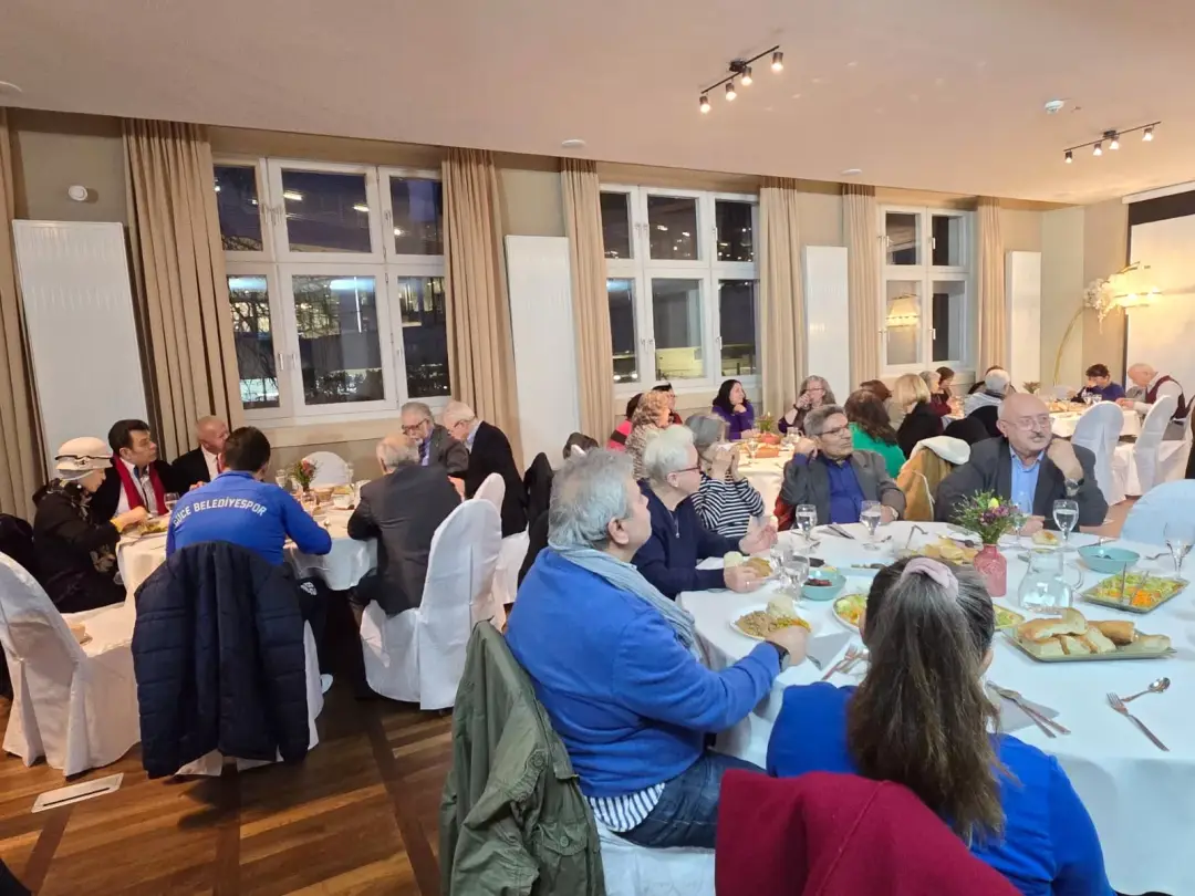 CHP Berlin Birliği Geleneksel İftar Yemeği verdi