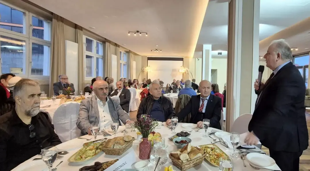 CHP Berlin Birliği Geleneksel İftar Yemeği verdi