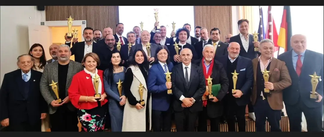 EUROTÜRK GASTROHERO’larına ‘Şükran ve Başarı Ödülleri’