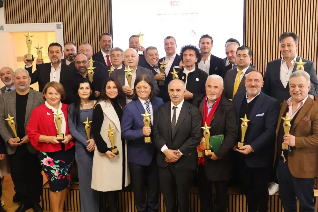 EUROTÜRK GASTROHERO’larına ‘Şükran ve Başarı Ödülleri’