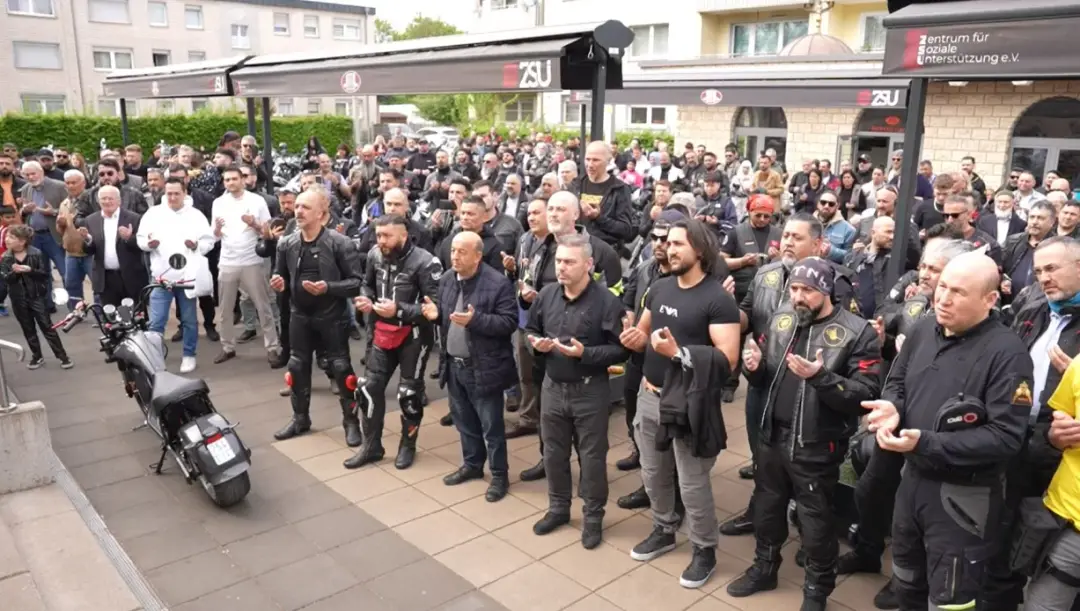 Motosiklet tutkunları DİTİB Camii’nde sezon açtı