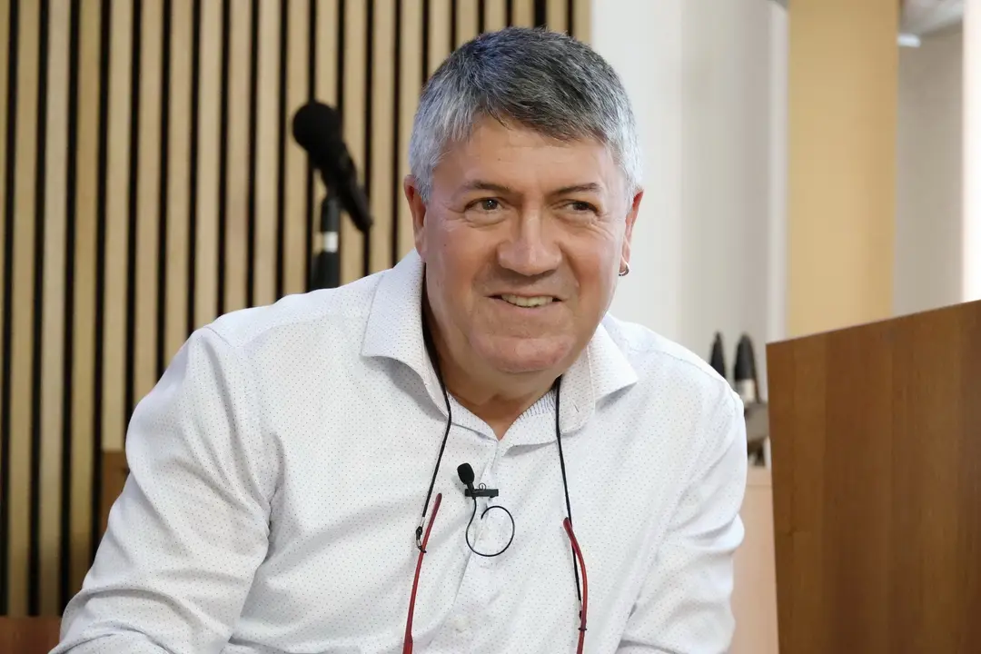 “Türkler yıkılan Berlin Duvarı`nın altında kaldı”