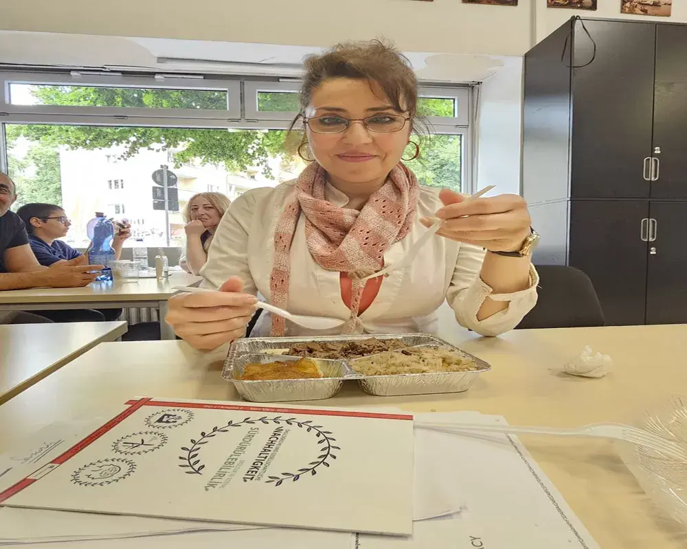 TED`de Bayramlaşmada Kurban eti ikram edildi