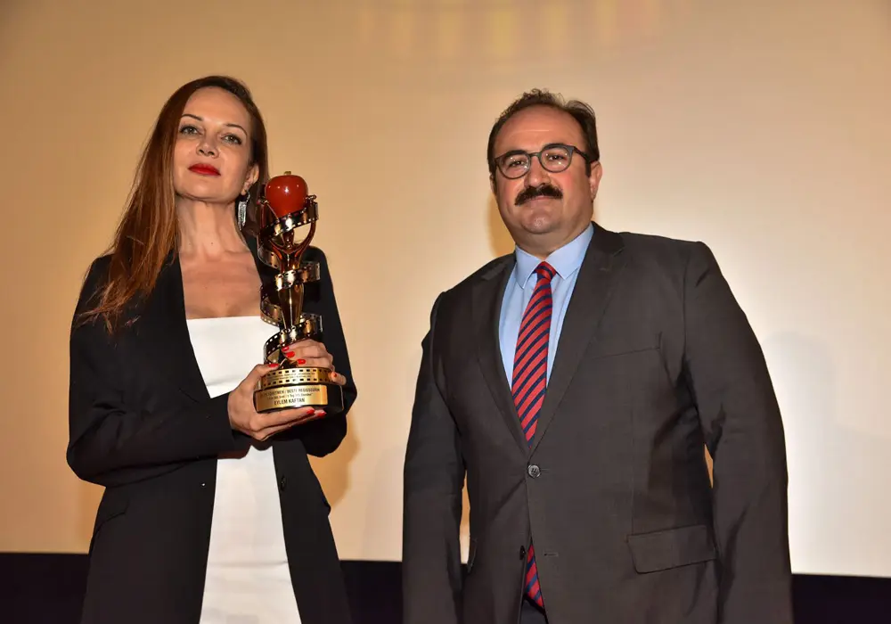 Festival “Altın Elma“ ödülleriyle son buldu