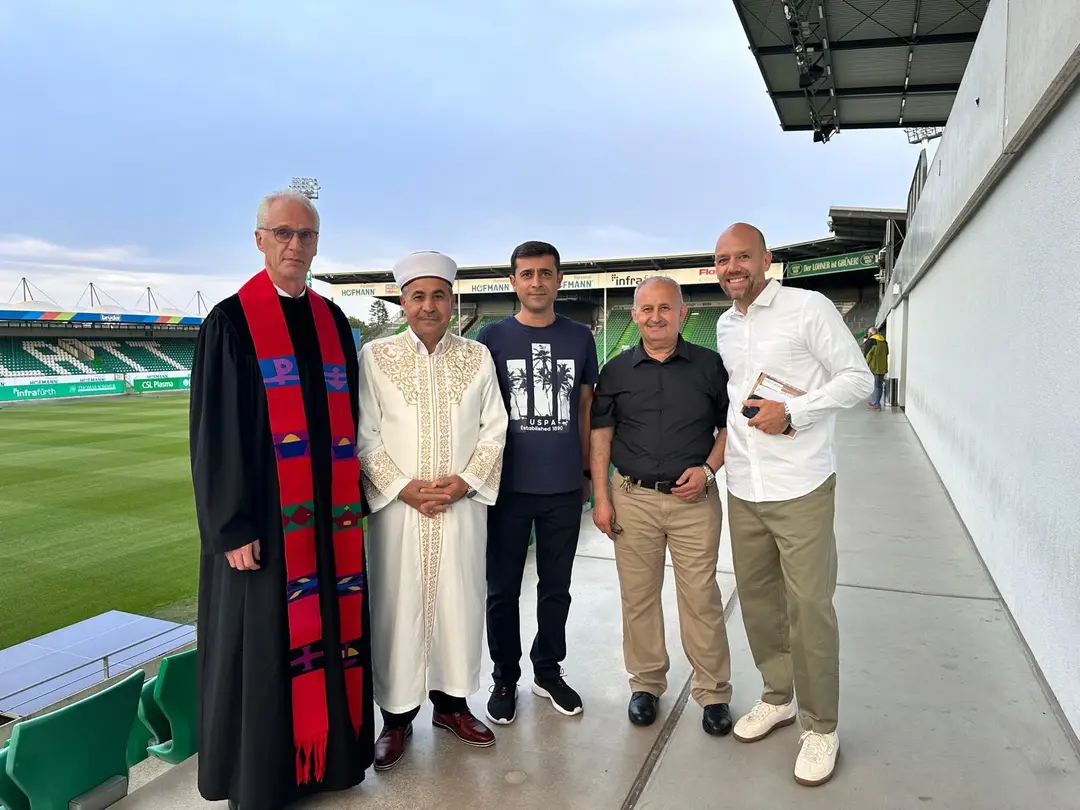SpVgg Greuther Fürth’in açılışı, Türk imamın duası ile gerçekleşti