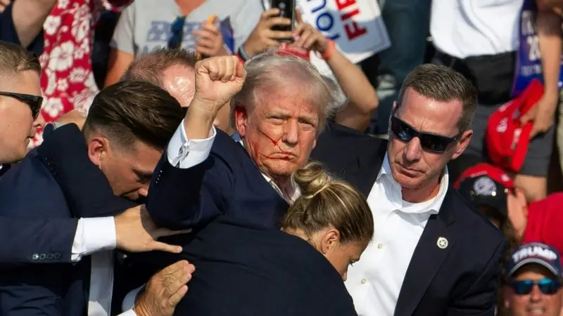 Trump'ın vurulma anı ve sonrasındaki fotoğrafları ABD başkanlık kampanyasını nasıl şekillendirecek?