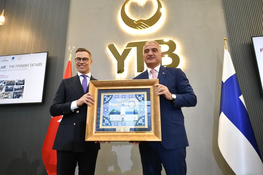 “FİNLANDİYA TATARLARI” KİTABI FİNLANDİYA CUMHURBAŞKANI STUBB’IN KATILIMIYLA YTB’DE TANITILDI