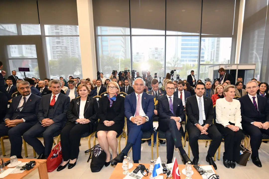 “FİNLANDİYA TATARLARI” KİTABI FİNLANDİYA CUMHURBAŞKANI STUBB’IN KATILIMIYLA YTB’DE TANITILDI