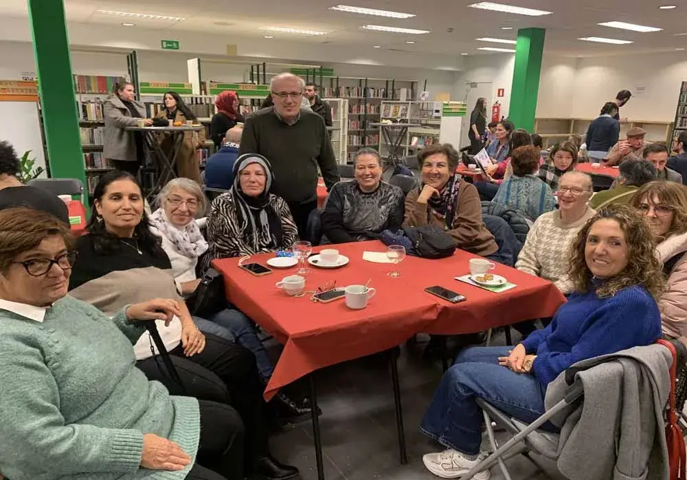 Brüksel`de Türkçe Kitap Koleksiyonu Coşkuyla Açıldı