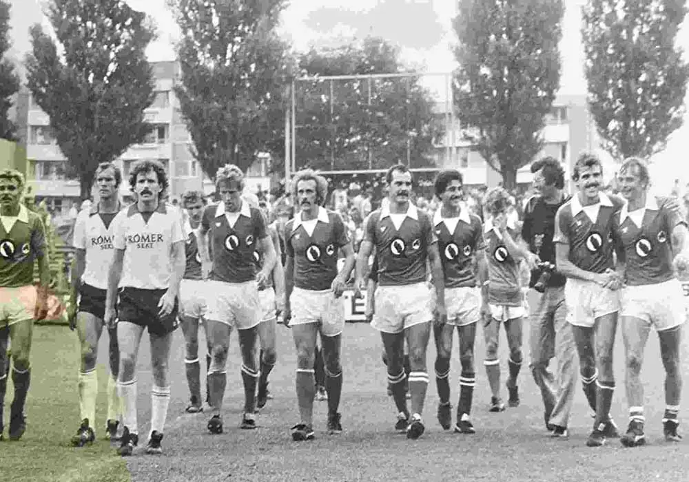 O, Almanya’da ilk Türk profesyonel Futbolculardan biri idi