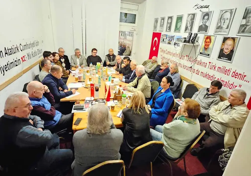 Demokratik Kitle Örgütü Temsilcileri, ADD Berlin Çatısı Altında Toplandı