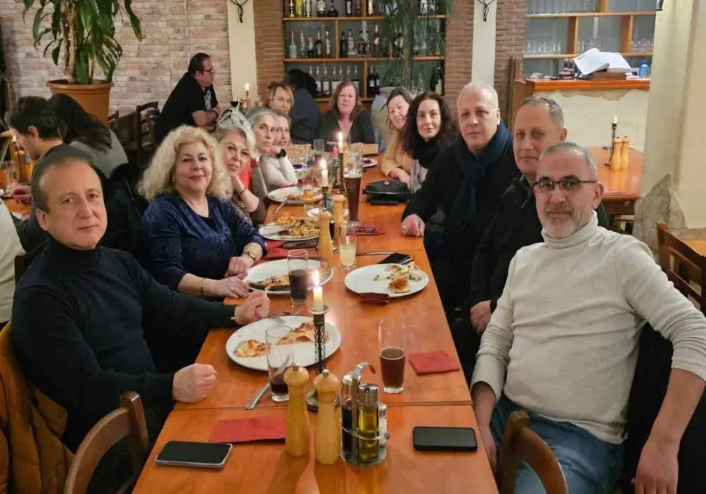 Okul arkadaşları 49 yıldır birbirlerinden kopmadılar