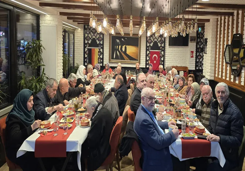 Nürnberg'de Ramazan Bereketi: İlk Kuşak Bir Araya Geldi