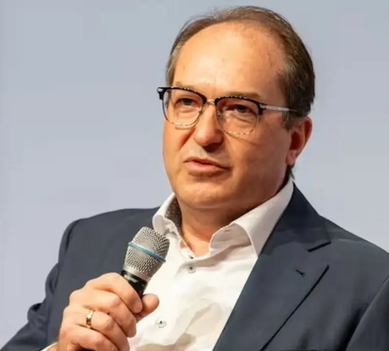 Minister Dobrindt: Germany to Extend Border Controls