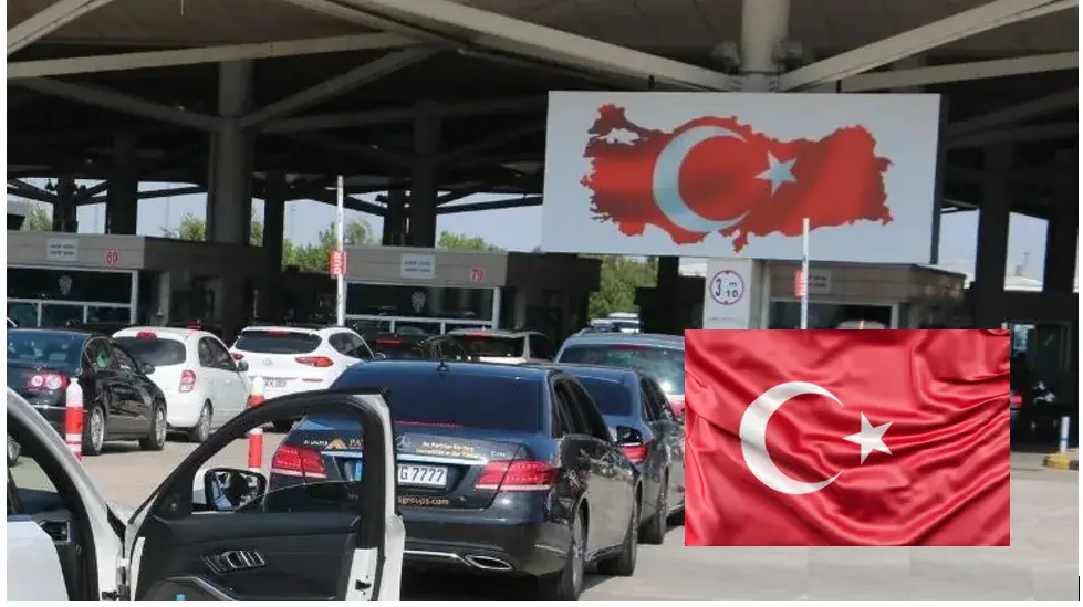BAYRAĞA SAYGI ÖZÜNE SAYGI
