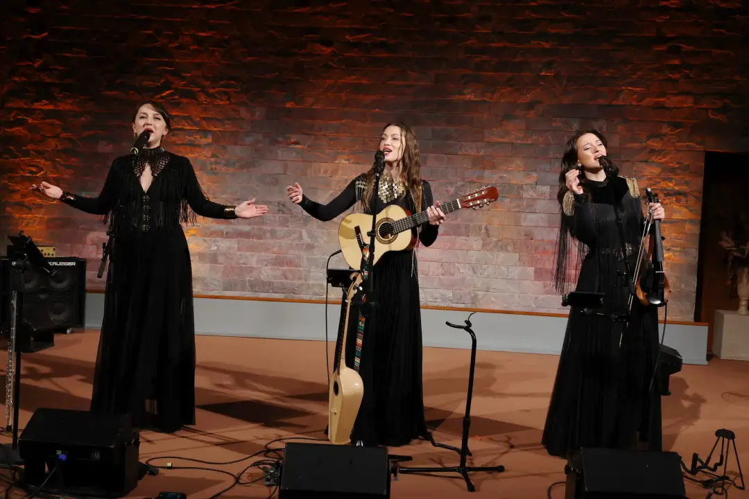 Samida Berlin’de Çok Dilli Bir Konserle Büyüledi