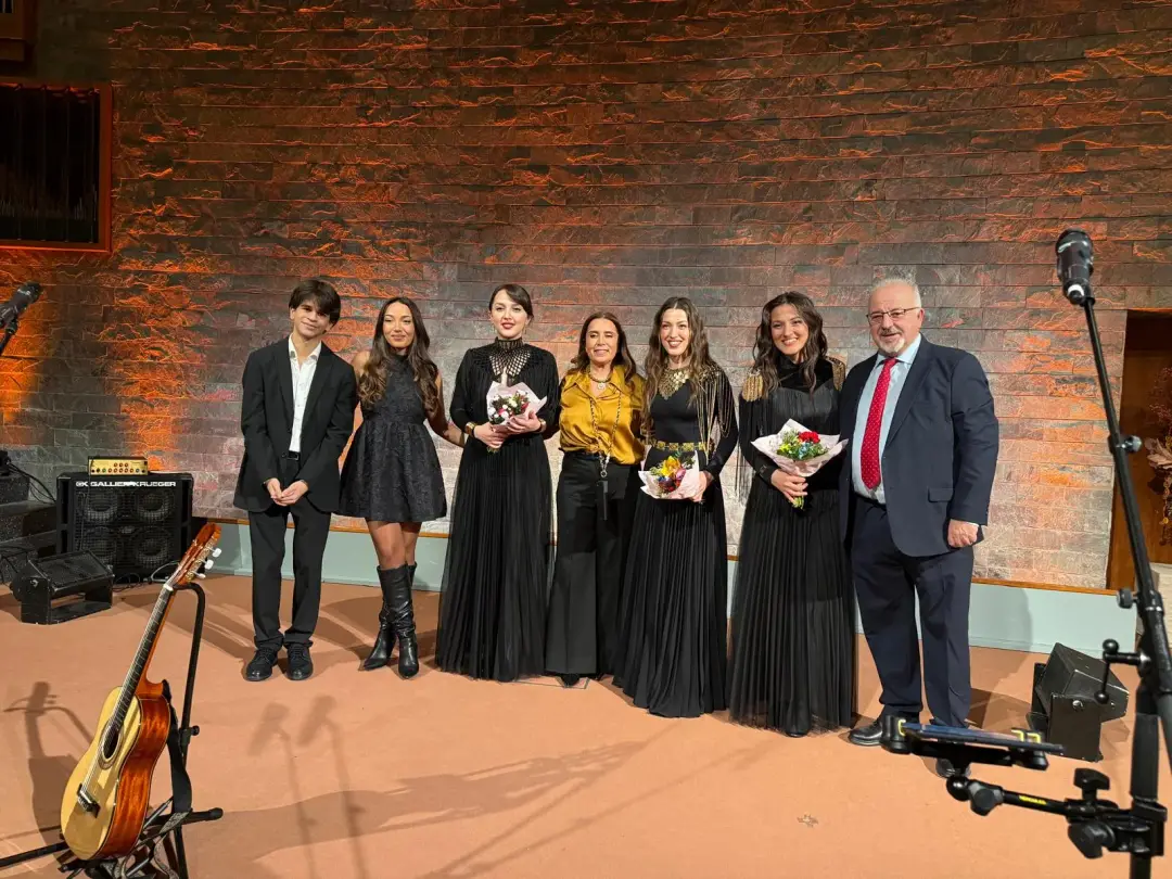 Samida Berlin’de Çok Dilli Bir Konserle Büyüledi