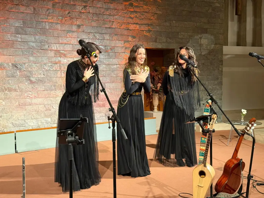 Samida Berlin’de Çok Dilli Bir Konserle Büyüledi