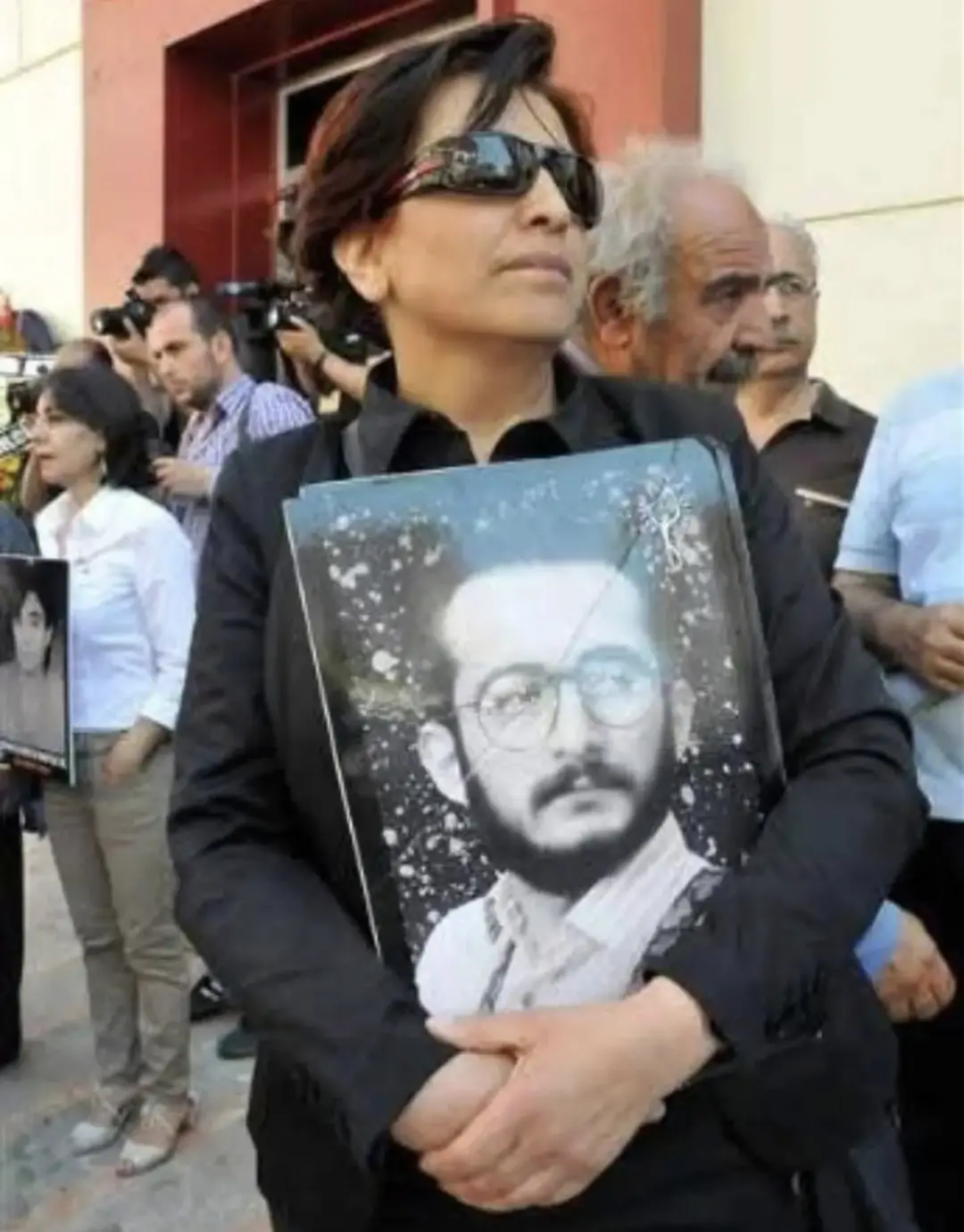 Hasret Gültekin’in eşi Yeter Gültekin hayatını kaybetti