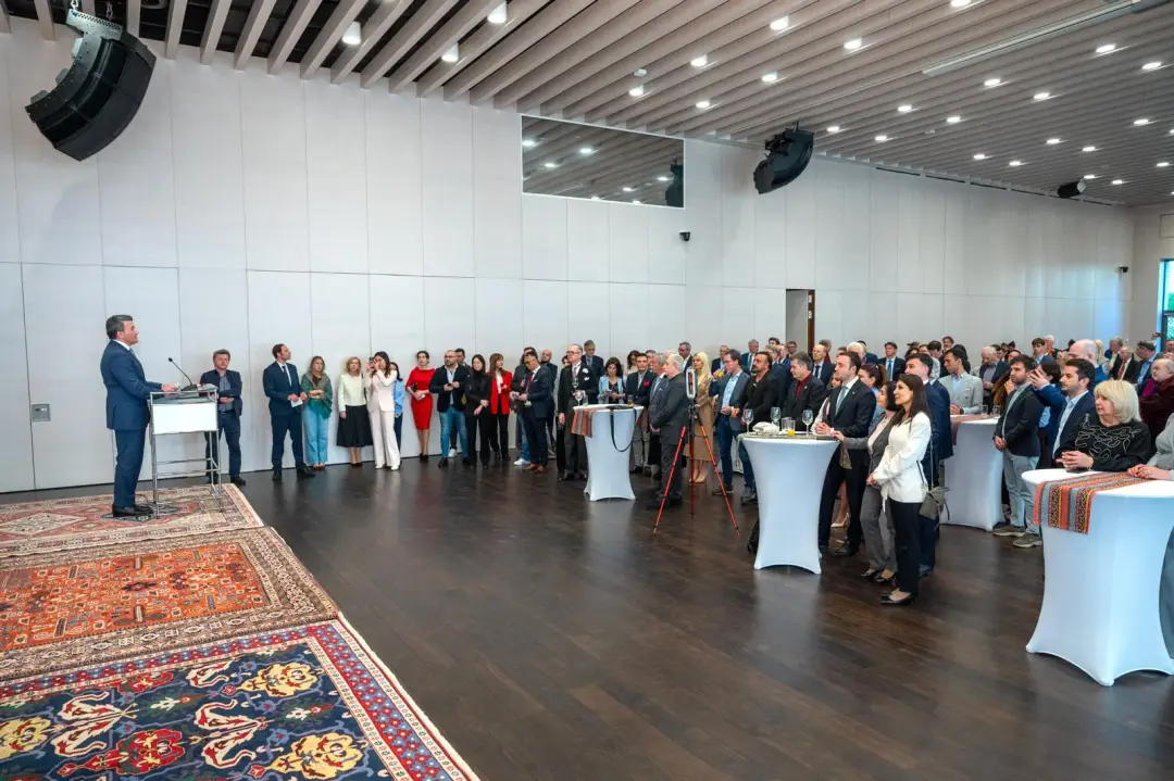 Azerbaycan ve Almanya Arasında Stratejik İş Birliği Güçleniyor