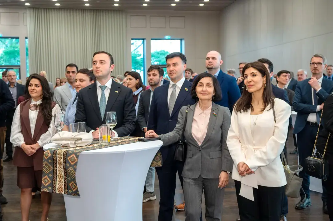 Azerbaycan ve Almanya Arasında Stratejik İş Birliği Güçleniyor