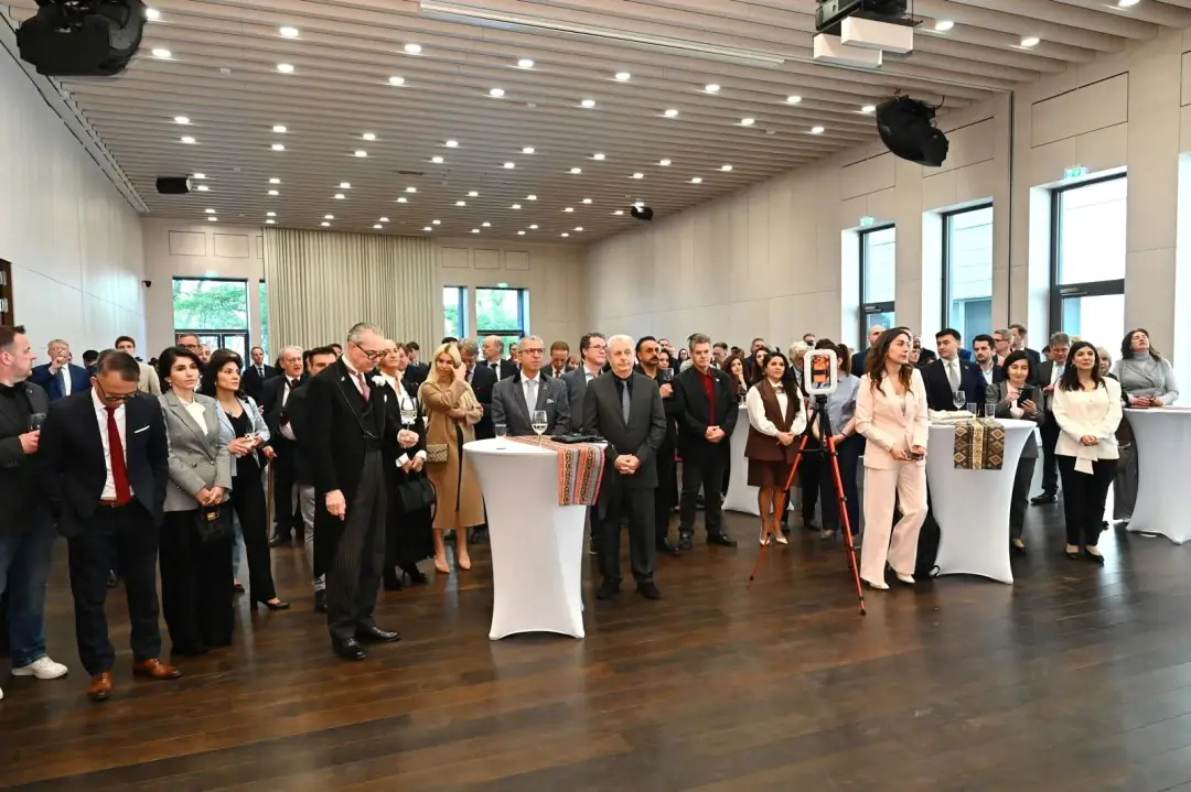 Azerbaycan ve Almanya Arasında Stratejik İş Birliği Güçleniyor