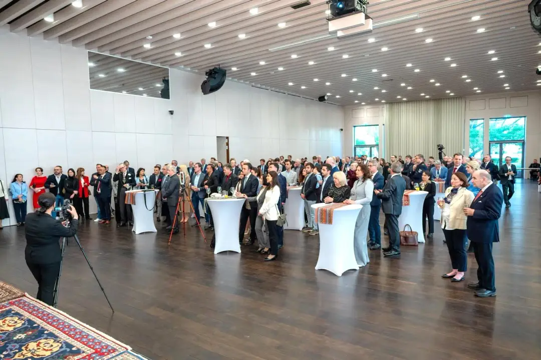 Azerbaycan ve Almanya Arasında Stratejik İş Birliği Güçleniyor