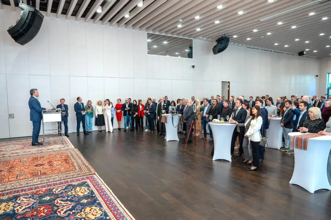Azerbaycan ve Almanya Arasında Stratejik İş Birliği Güçleniyor