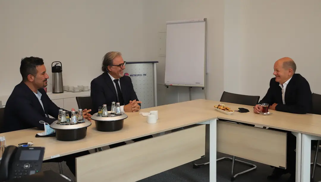 SPD‘nin Başbakan Adayı Olaf Scholz Metropol FM‘i Ziyaret Etti