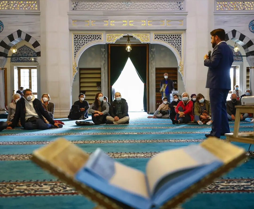 Almanya'daki camilerde 'Açık Kapı Günü' etkinliği düzenlendi
