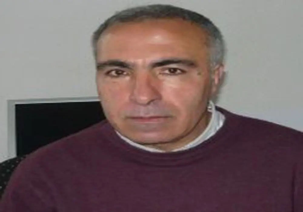 Gazeteci yazar Rıza Almalı hayatını kaybetti