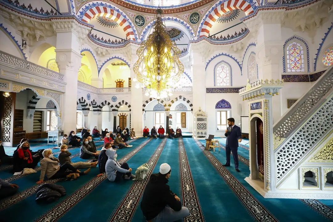 Almanya'daki camilerde 'Açık Kapı Günü' etkinliği düzenlendi