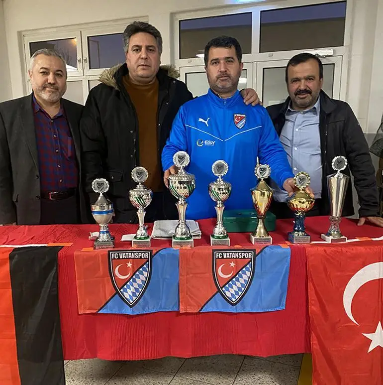 Schwandorf bilardo turnuvasında kupayı imamlar aldı