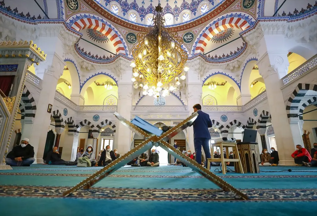 Almanya'daki camilerde 'Açık Kapı Günü' etkinliği düzenlendi