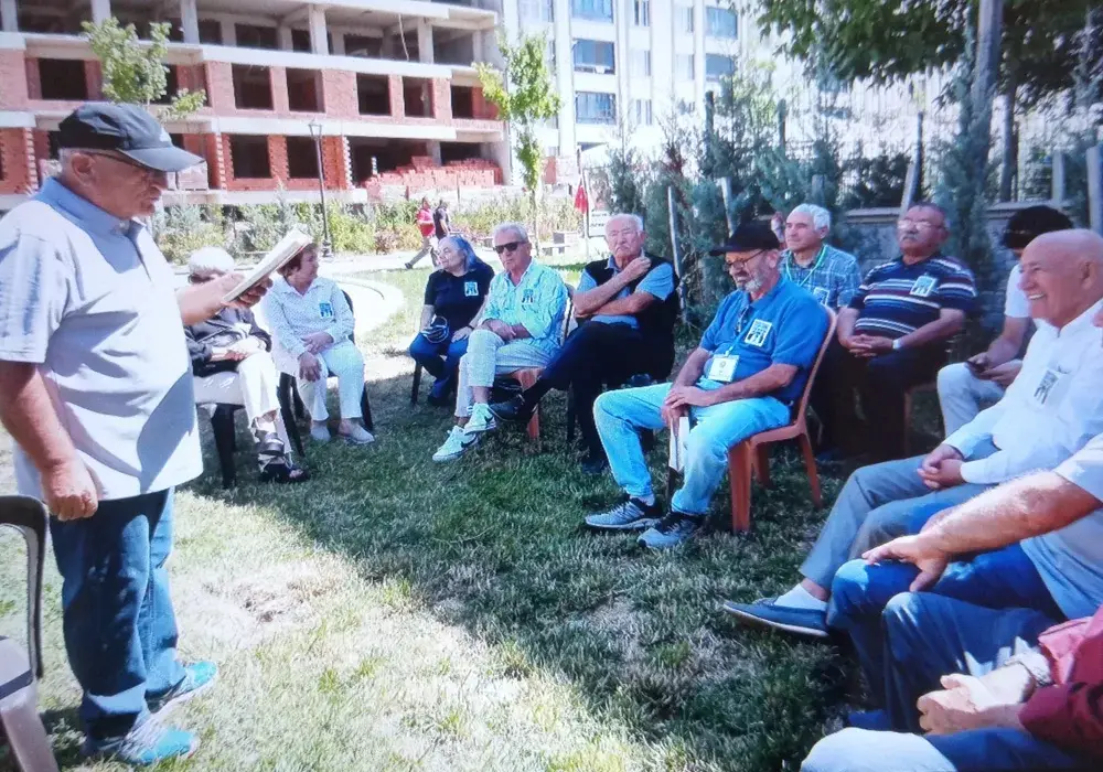 Şair Azimet Işık ikinci şiir kitabını çıkardı