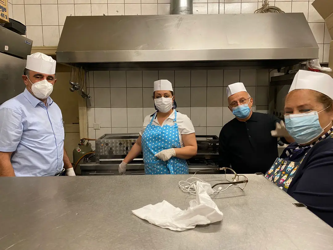 CHP Berlin Birliği Aşure dağıttı